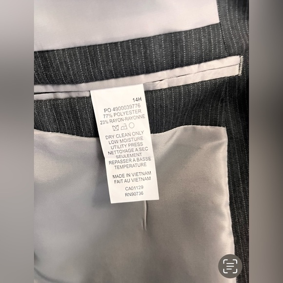 Michael Kors Boys Blazer - Picture 4 of 6